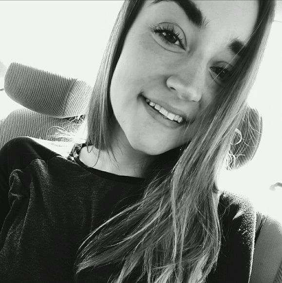 Meet your Posher, Jackie - Picture 1 of 1